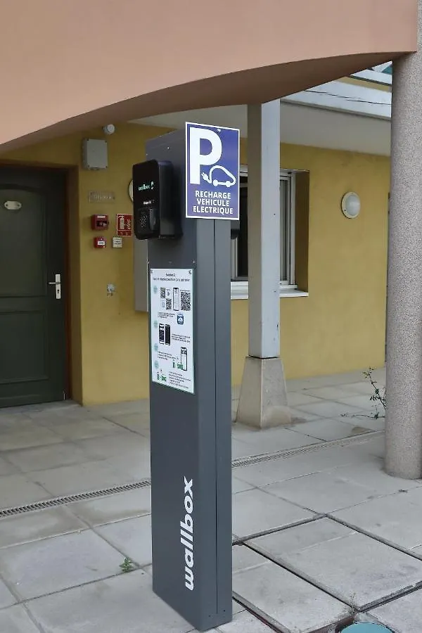 Hotel Newport Villefranche-sur-Saone