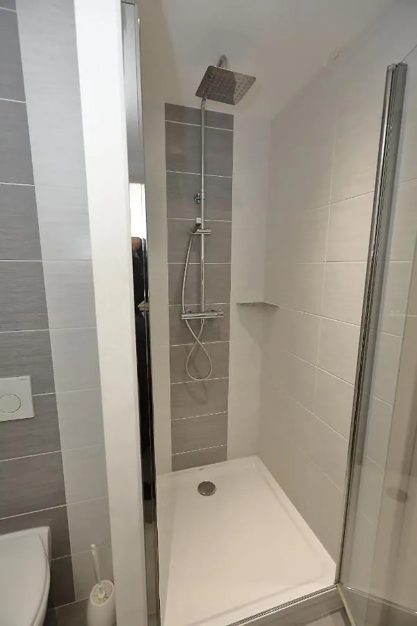 Hotel Newport Villefranche-sur-Saone