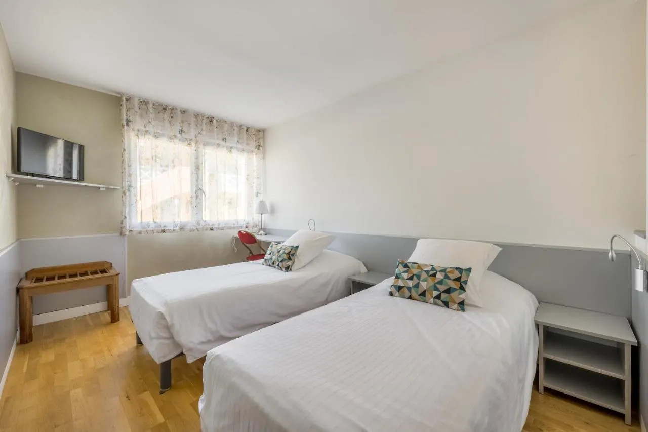 Hotel Newport Villefranche-sur-Saone