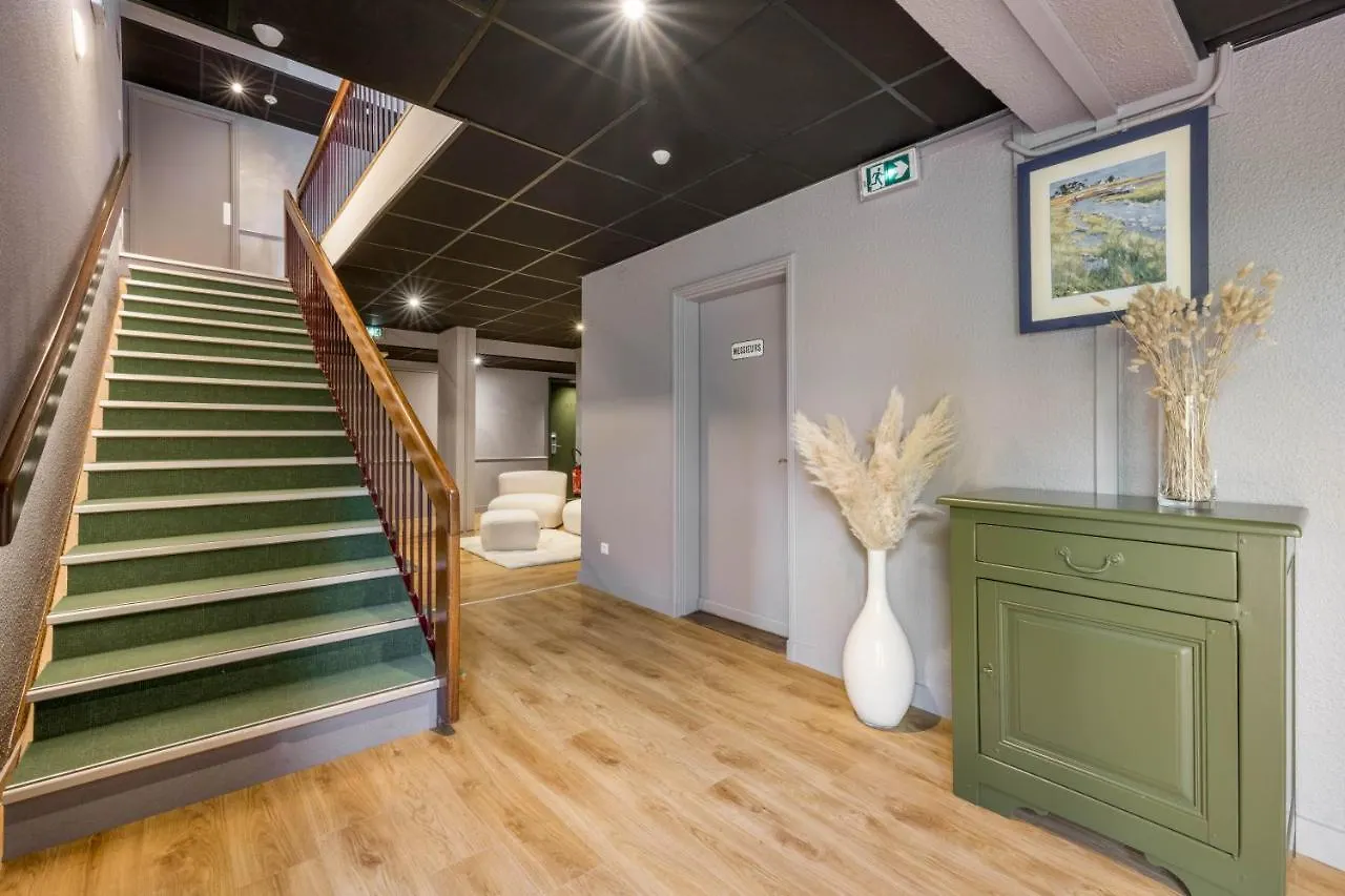 Hotel Newport Villefranche-sur-Saone