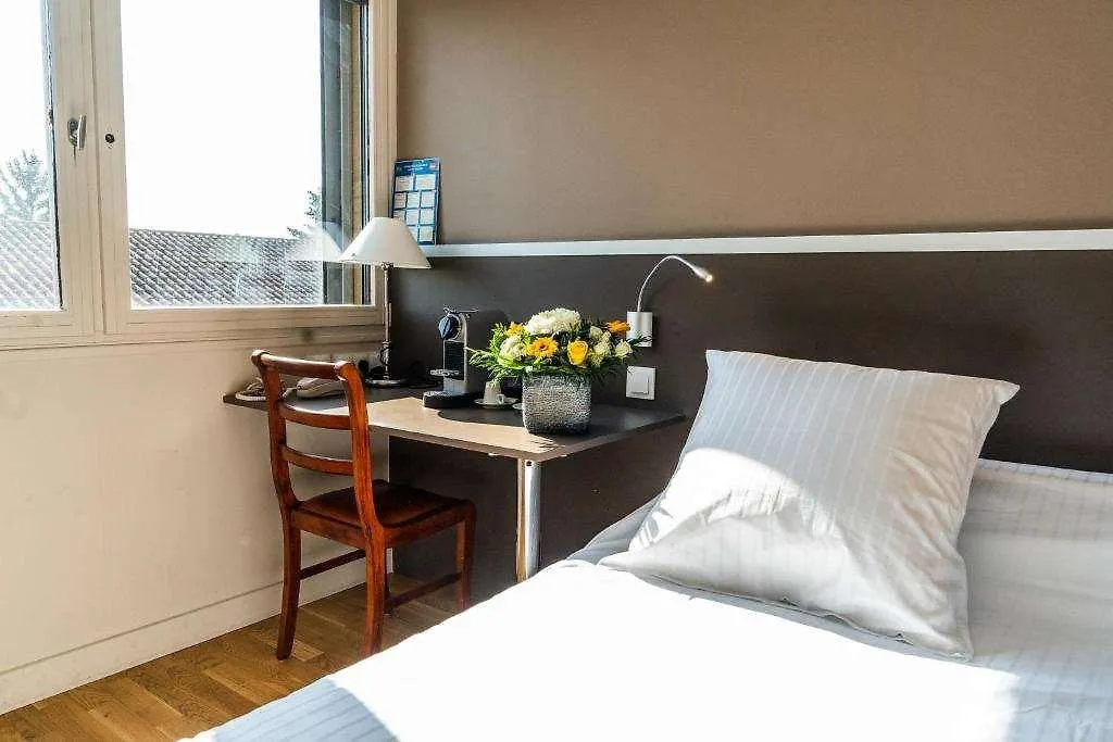 Hotel Newport Villefranche-sur-Saone