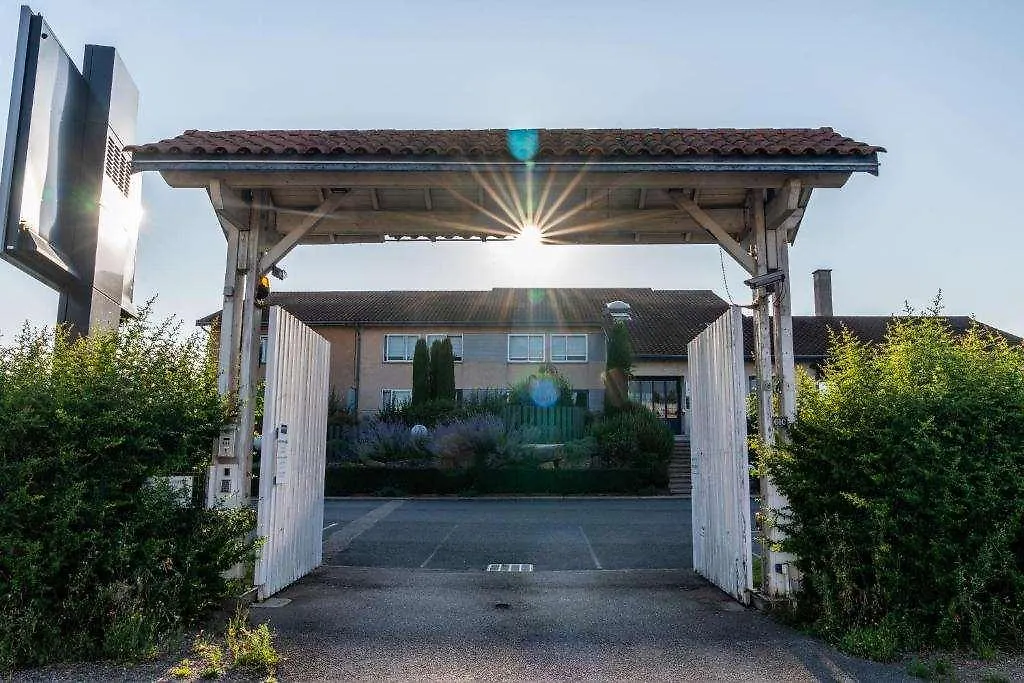 ***  Hotel Newport Villefranche-sur-Saone France