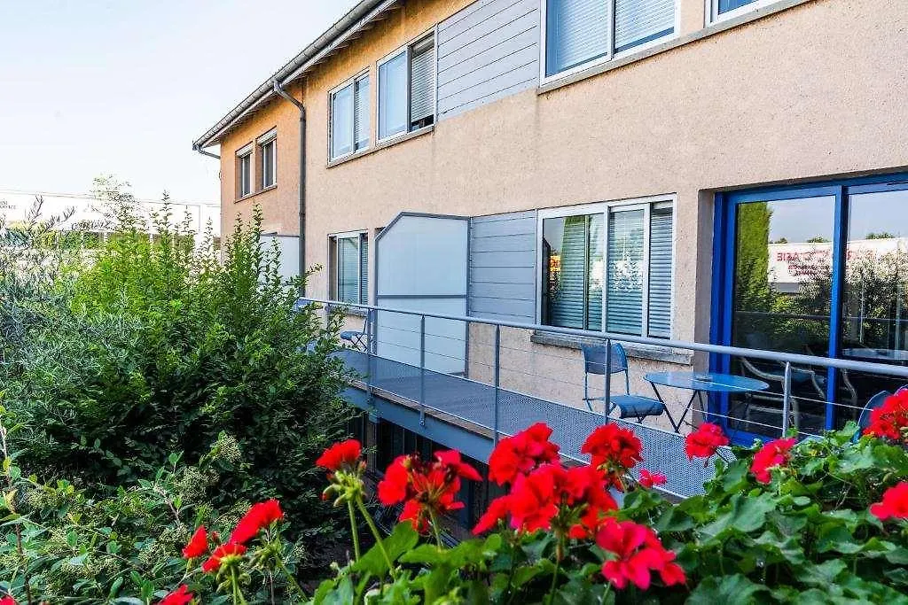 Hotel Newport Villefranche-sur-Saone